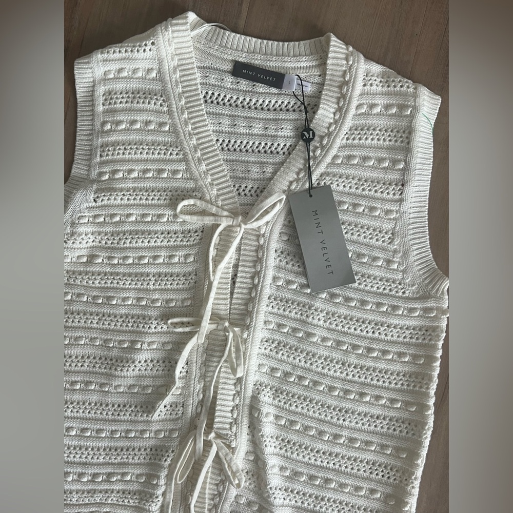 New-Mint velvet Ivory tie waist coat sweater vest in Small